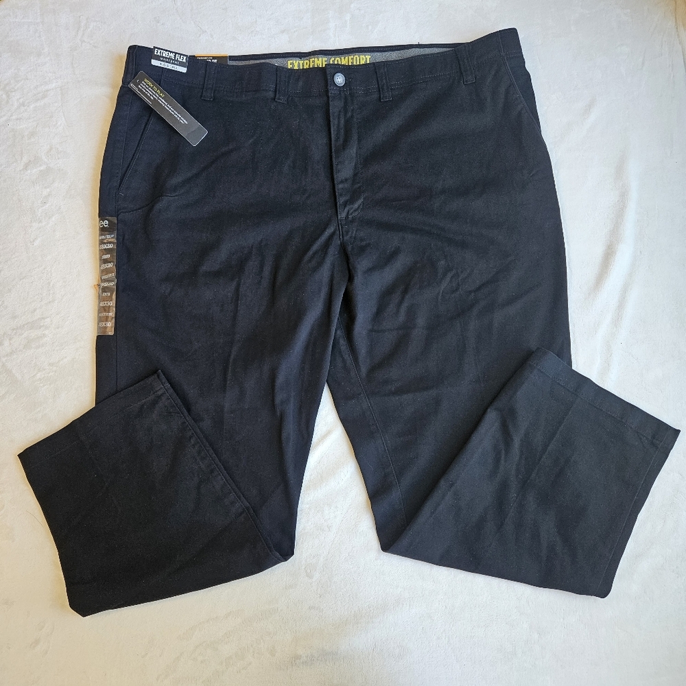 Lee Men's Extreme Comfort Relaxed Fit Pant black Size 48 x 30